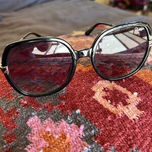 Quay Australia Gold Dust 126 Black Sunglasses